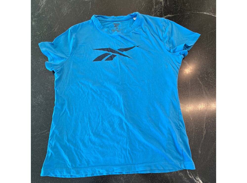 Reebok ladies short sleeve blue tee XL 100% Cotton